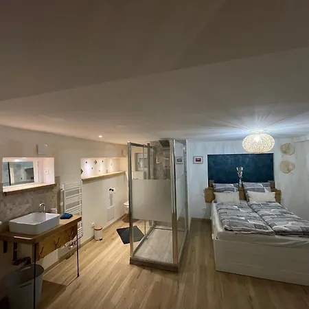 Le De La Hardt Apartament